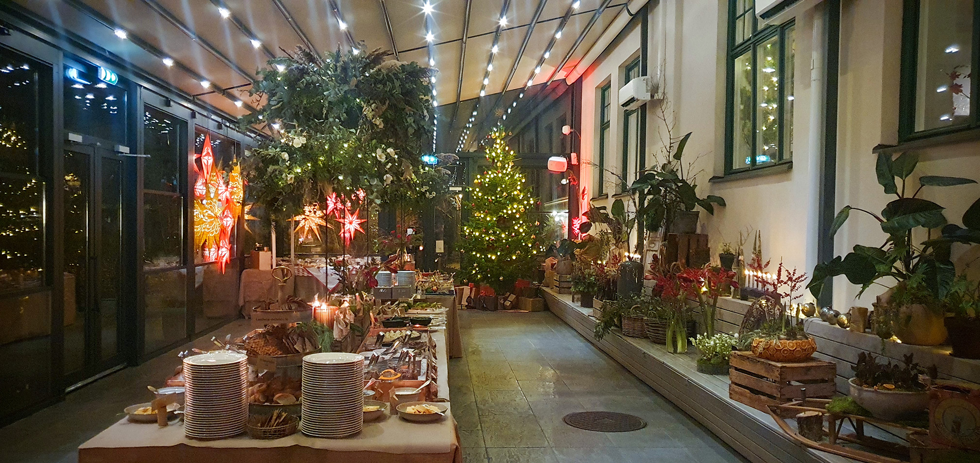 Julbord Stokcholm - uppdukning på terassen Långbro.